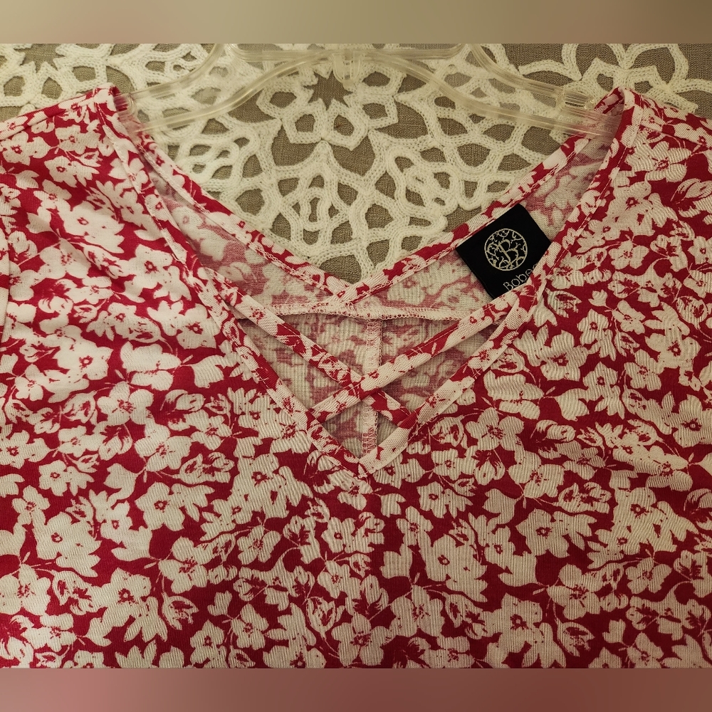 Bobeau, Large, Criss Cross V Neckline, Womens Short Sleeve Top - Picture 3 of 7